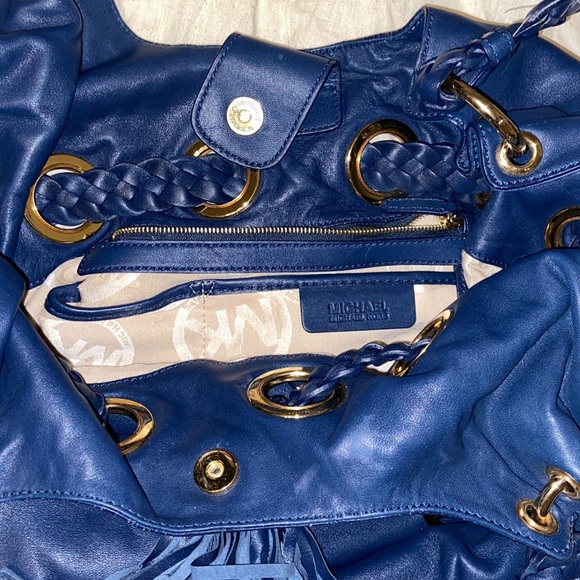 Michael Kors shoulder bag in blue 💙💎 - Picture 4 of 4